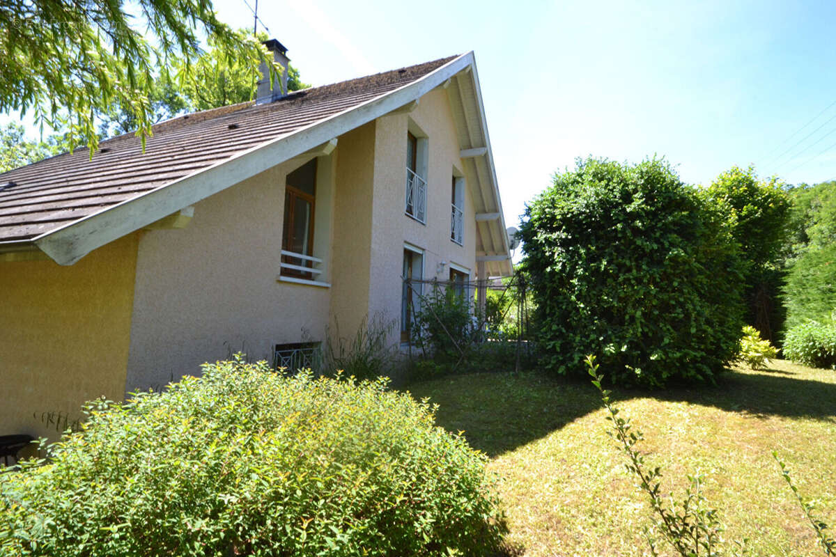 Maison à DOUSSARD