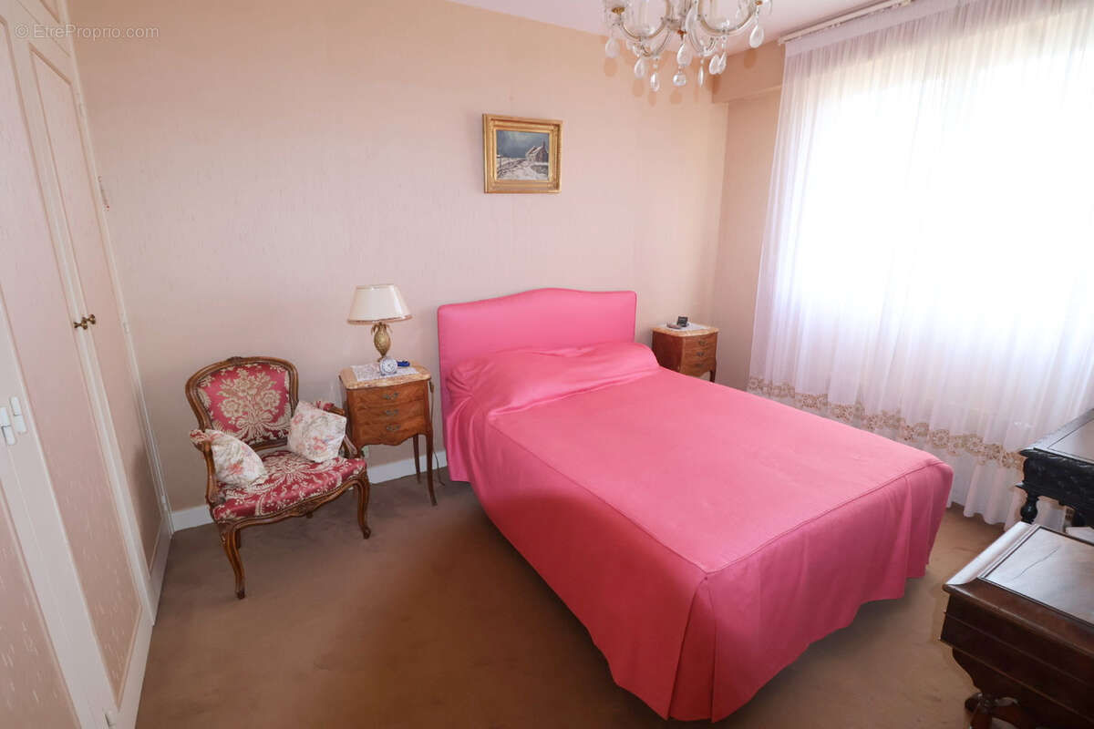 Nouveau en centre ville, beau 2 pièces de 44.85 m2  avec balcon et grande cave - photo 9