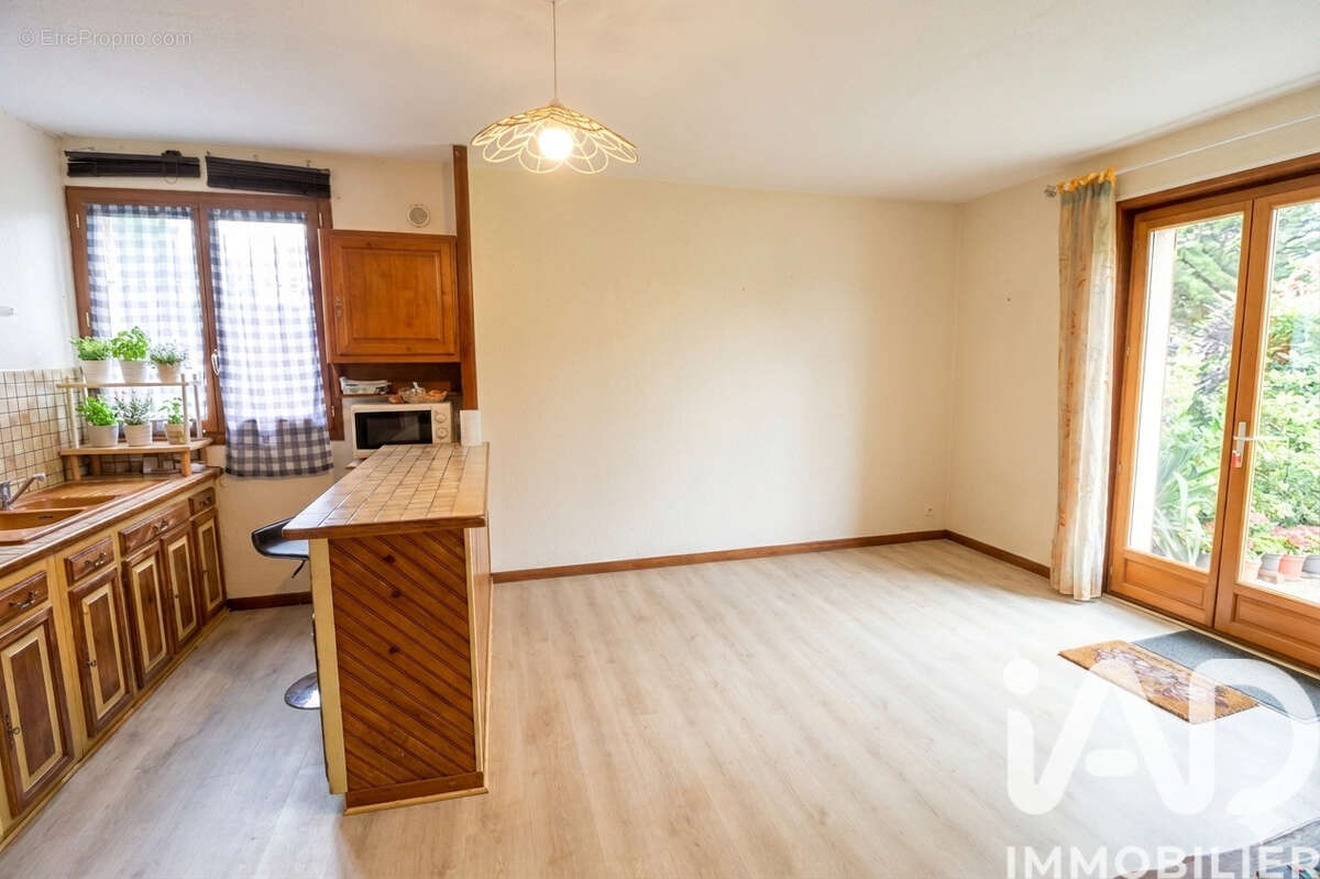 Maison 207 m² à Cournon-D'auvergne  - photo 6