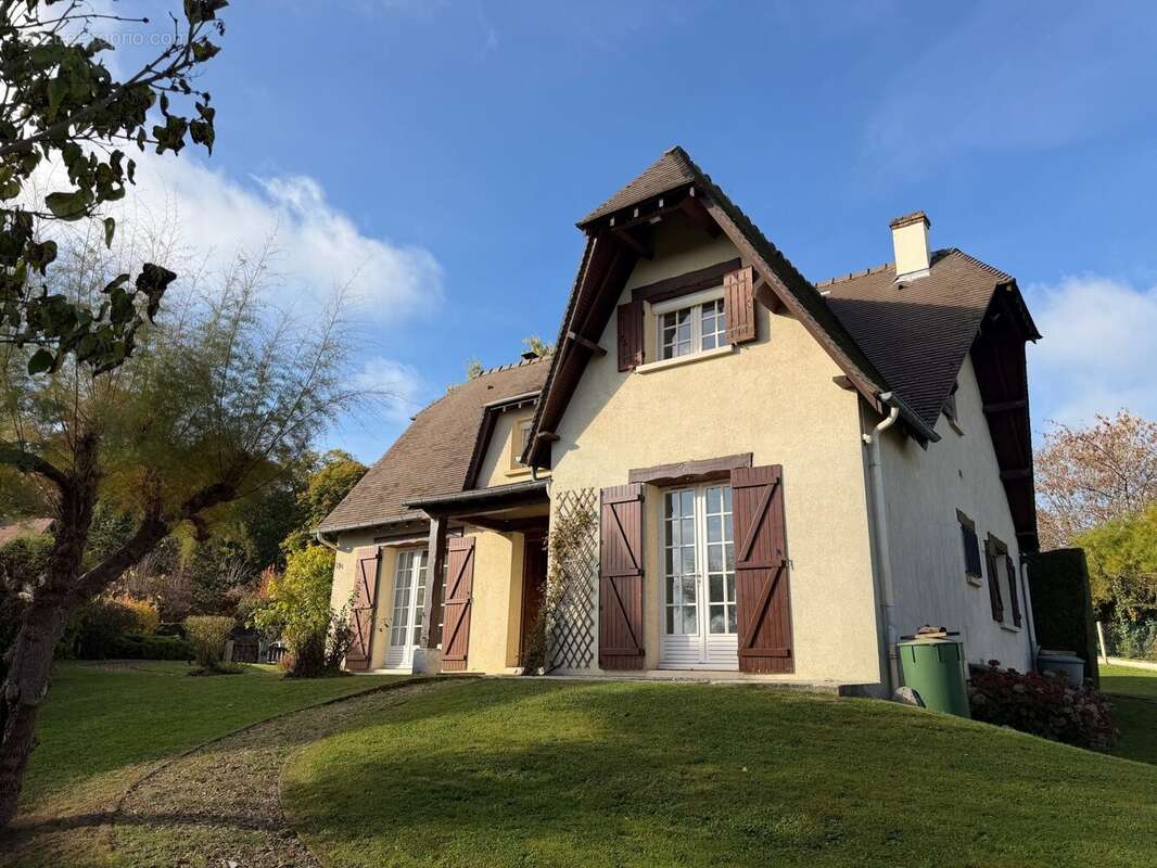 Maison à SAINT-MARCEL