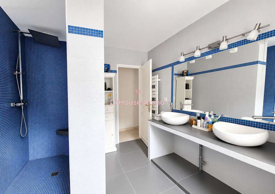 Maison 183 m² à Begles  - photo 15
