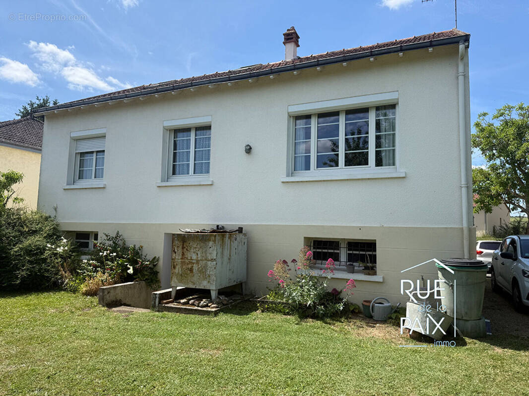 Maison à THURE