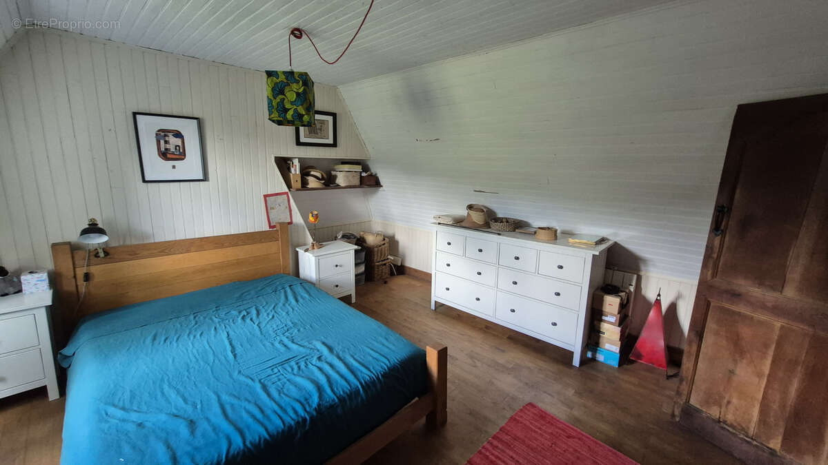 Maison à LACROIX-BARREZ