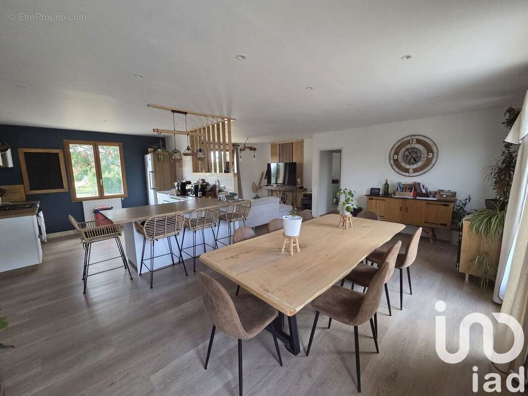 Photo 3 - Maison à SAINT-MARTIN-DE-COUX