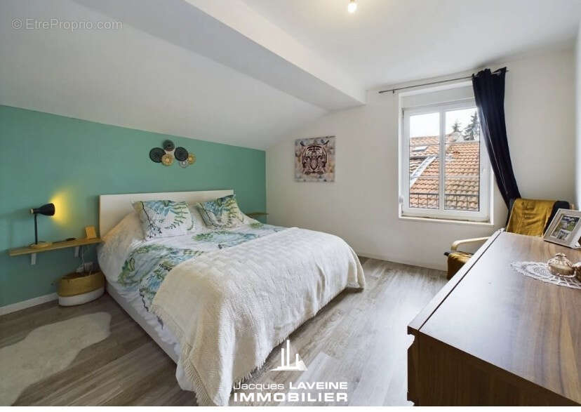 Appartement à ARS-SUR-MOSELLE