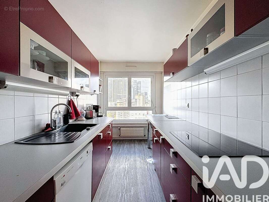 Photo 9 - Appartement à COURBEVOIE