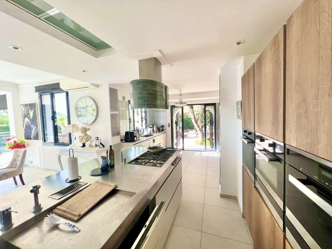 Cannes basse californie villa t6 individuelle 405m2vue mer calme,  piscine terrain 1800m2 garage - photo 13