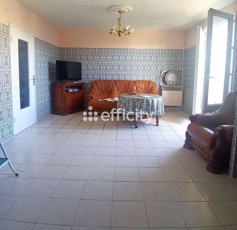 Appartement à SORGUES