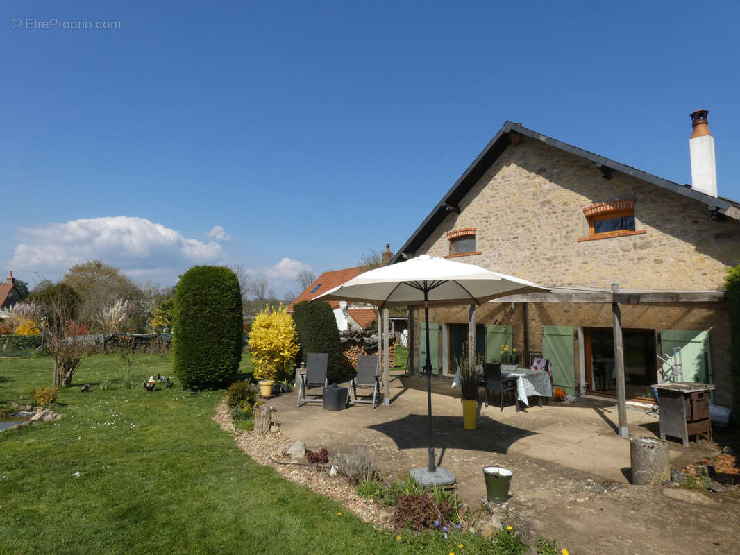 Maison à TINTURY