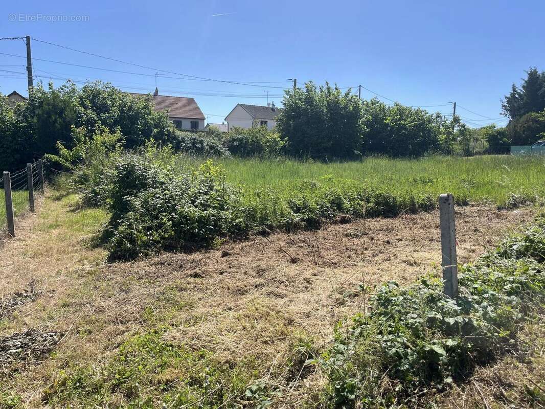 Terrain à NEVERS