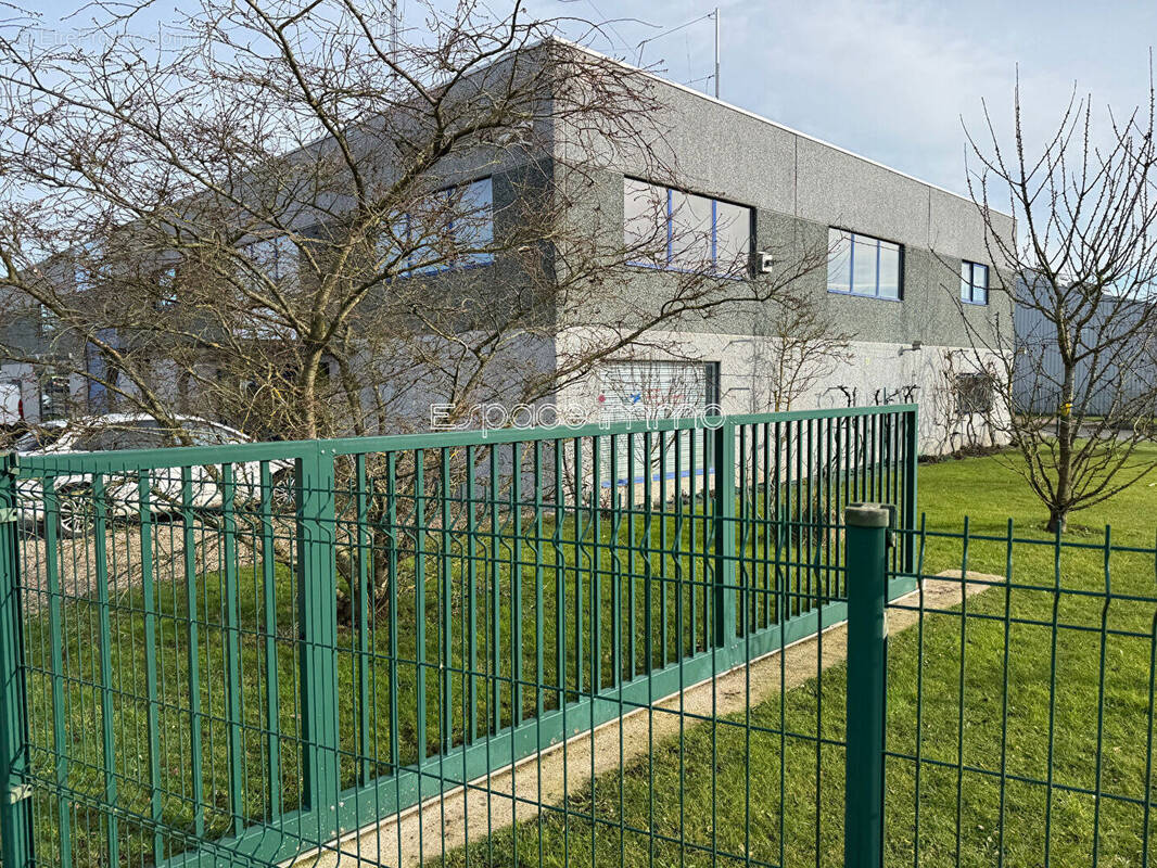 Commerce à ESLETTES