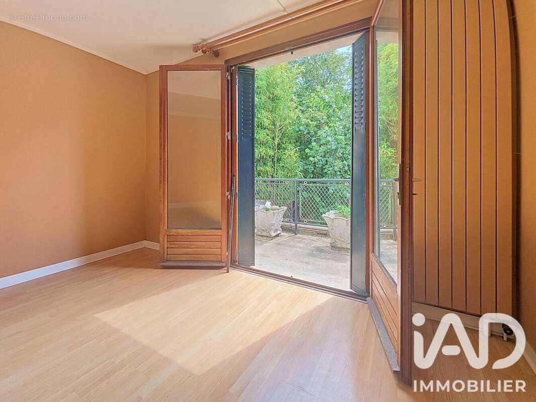 Photo 8 - Maison à LES PAVILLONS-SOUS-BOIS