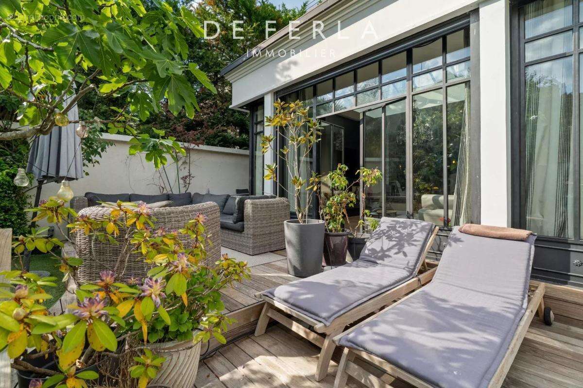 Maison à SAINT-MAUR-DES-FOSSES