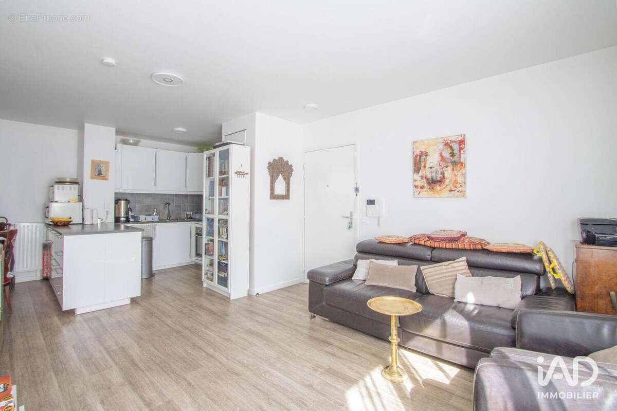 Appartement 61 m² à Colombes  - photo 8