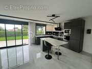 Maison à LA BOISSIERE-DU-DORE