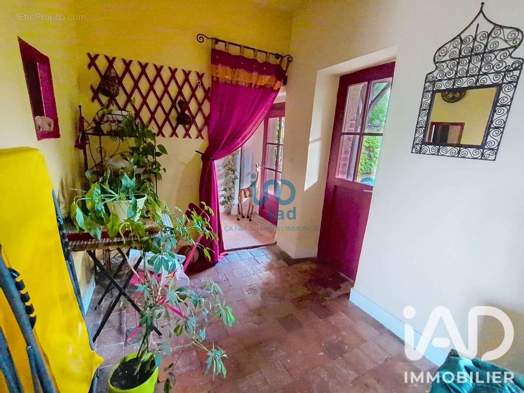 Maison 170 m² à La Bussiere  - photo 8