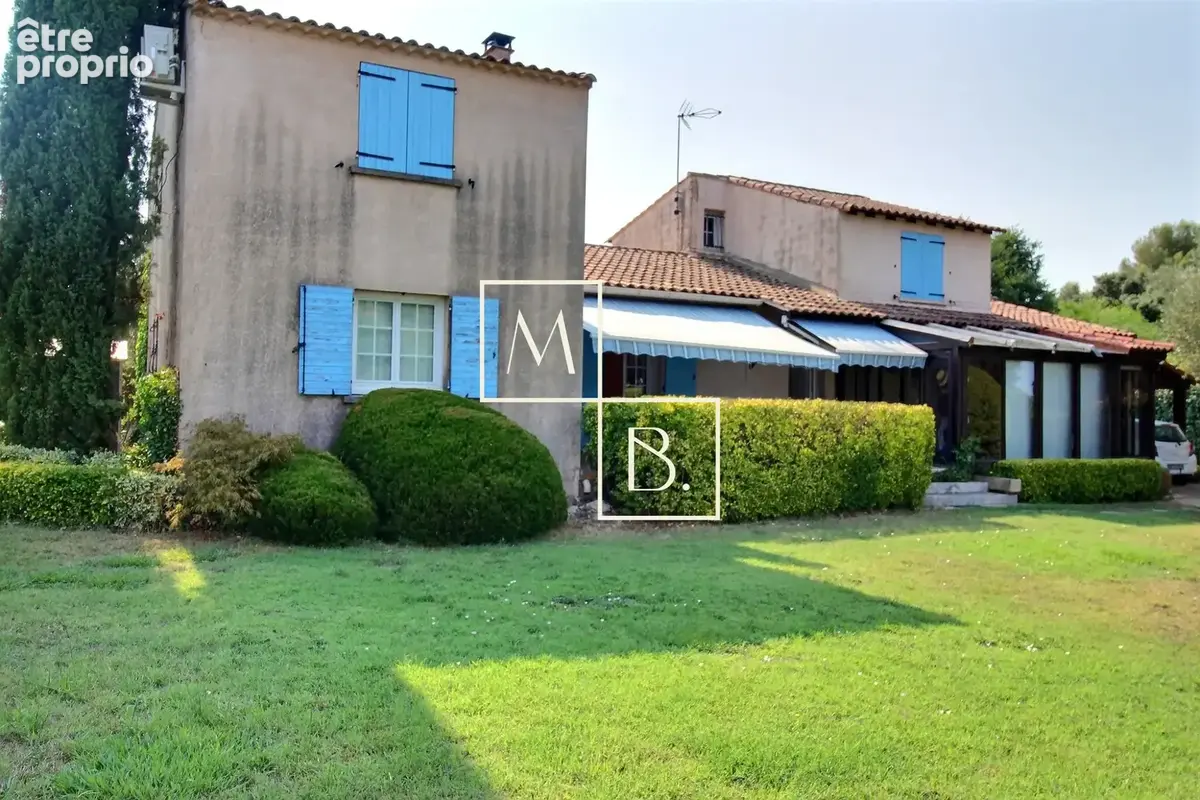 SAINT GENIES DES MOURGUES, Maison 8 pièces de 191m2 avec terrasse, piscine et véranda. - photo 8