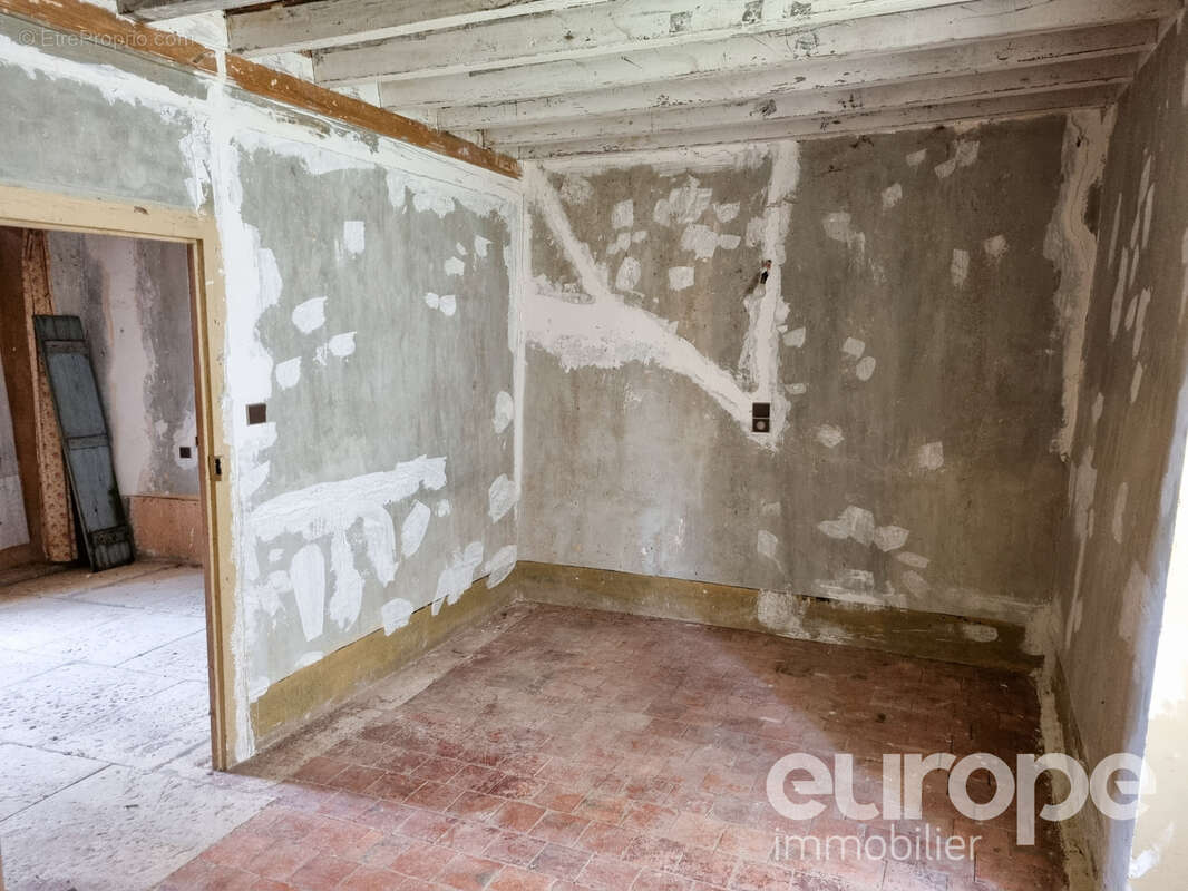 Maison à LUCY-LE-BOIS