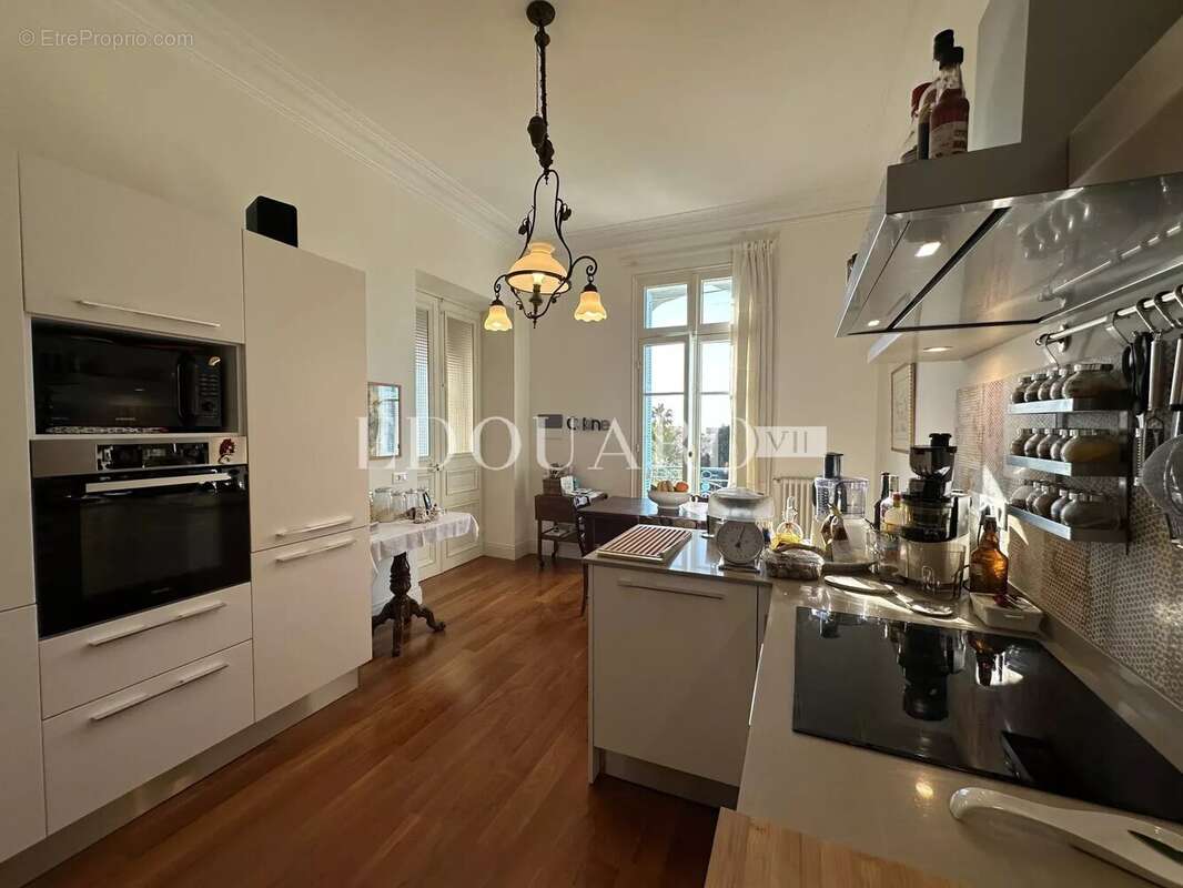Appartement à MENTON