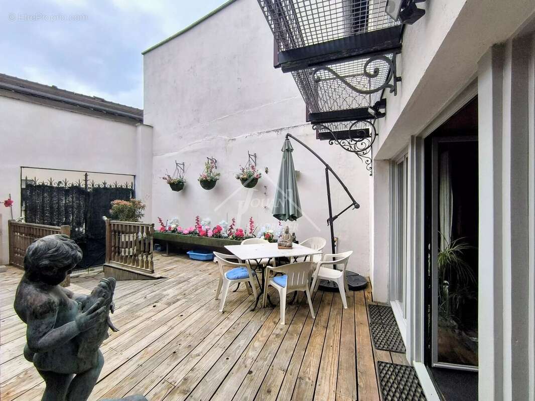 Maison à MONTAIGUT