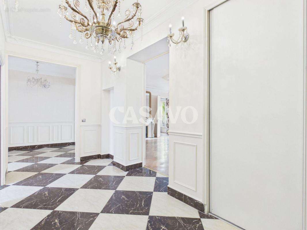 Appartement à PARIS-10E