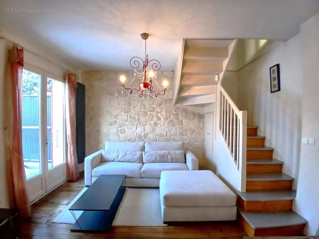 Maison à HOUILLES