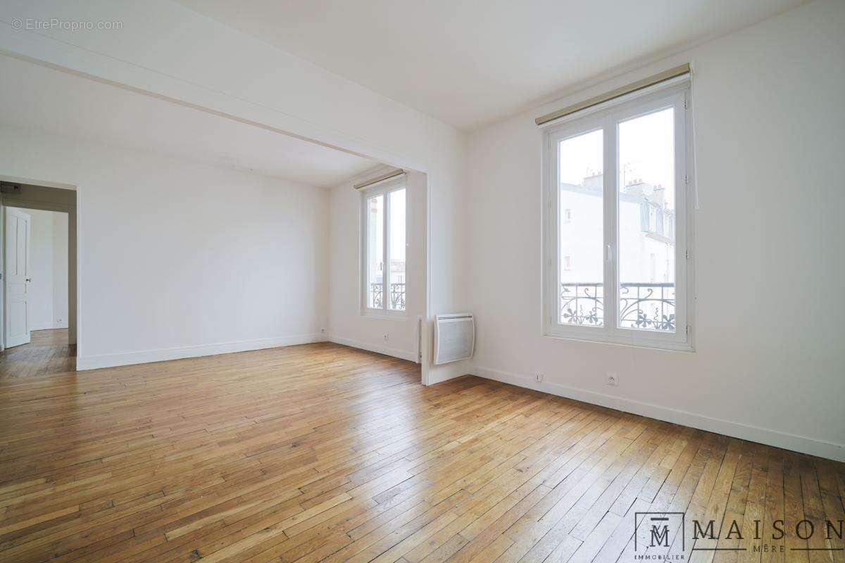 Appartement à LA GARENNE-COLOMBES