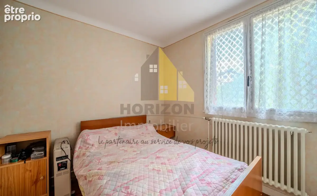 Grande maison familiale sur sous-sol complet, terrain constructible et vue sur les vignes ! - photo 5