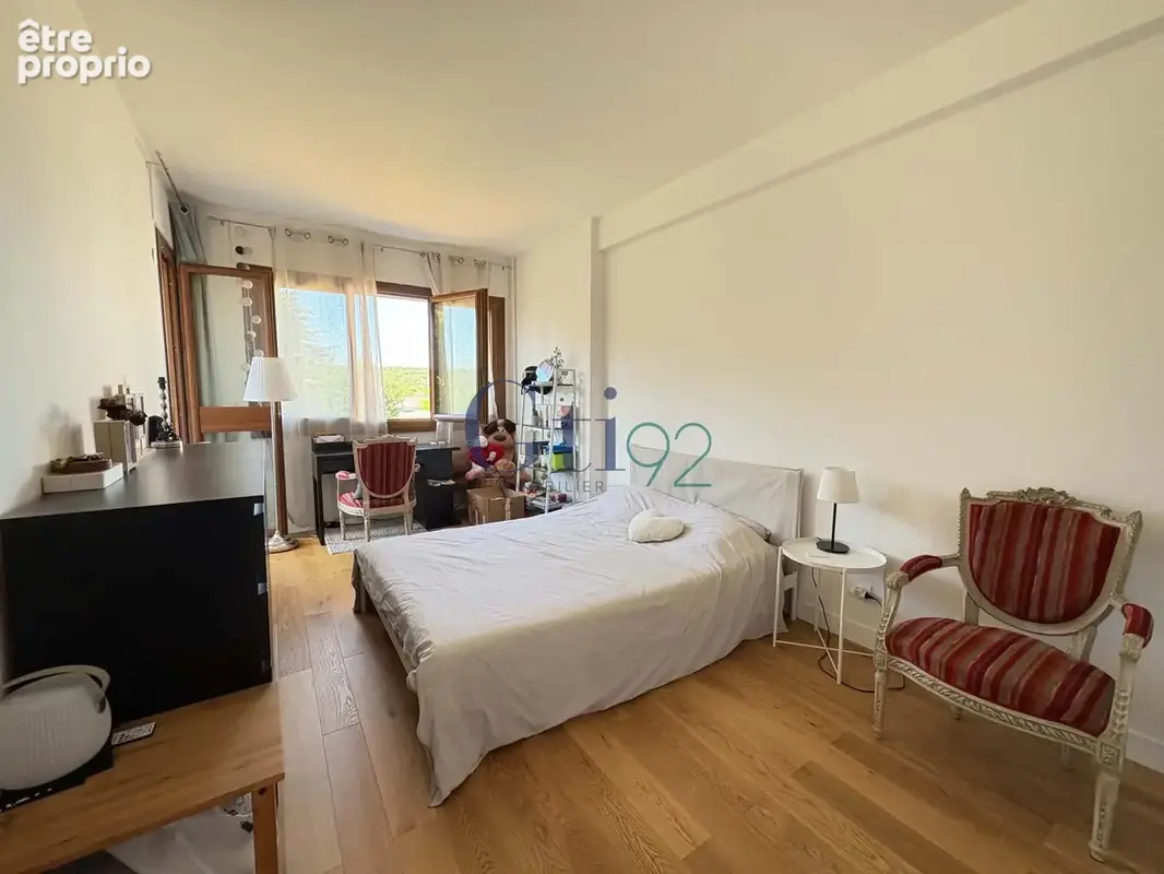 Vue exceptionnelle sur tout paris - magnifique 3 pieces de 80m2 avec 11m2 de terrasse + balcon - photo 16
