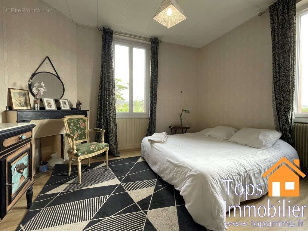 Maison à VILLEFRANCHE-DE-ROUERGUE