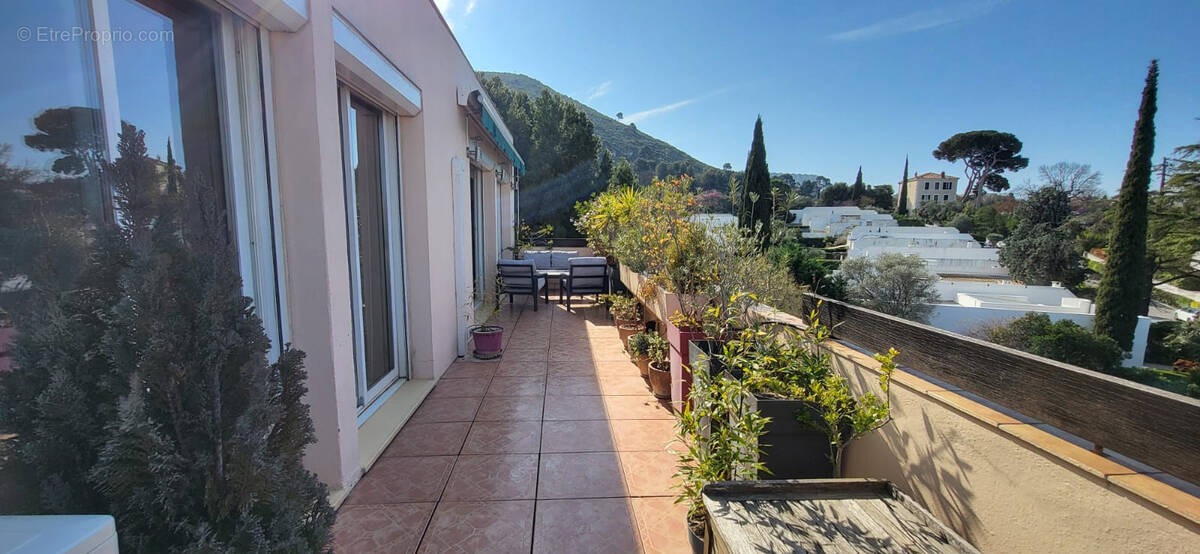 Appartement à MARSEILLE-9E