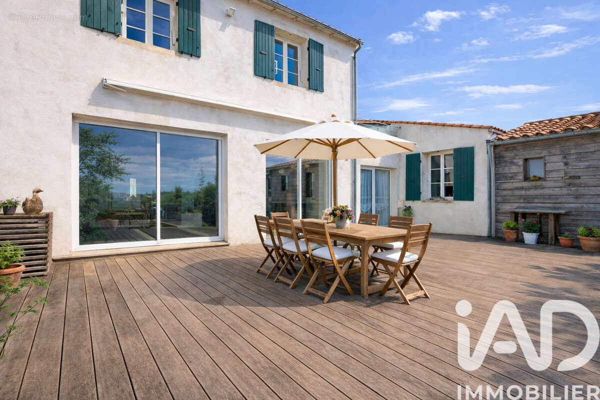 Photo 2 - Maison à SAINT-CLEMENT-DES-BALEINES