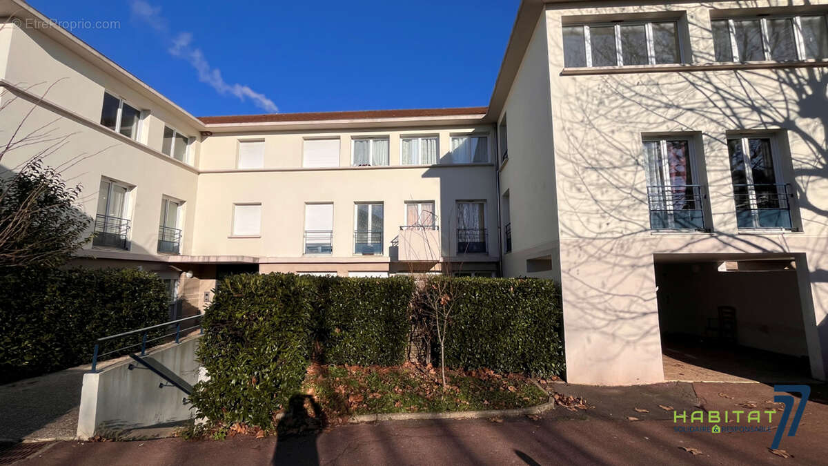 Appartement à MAGNY-LE-HONGRE