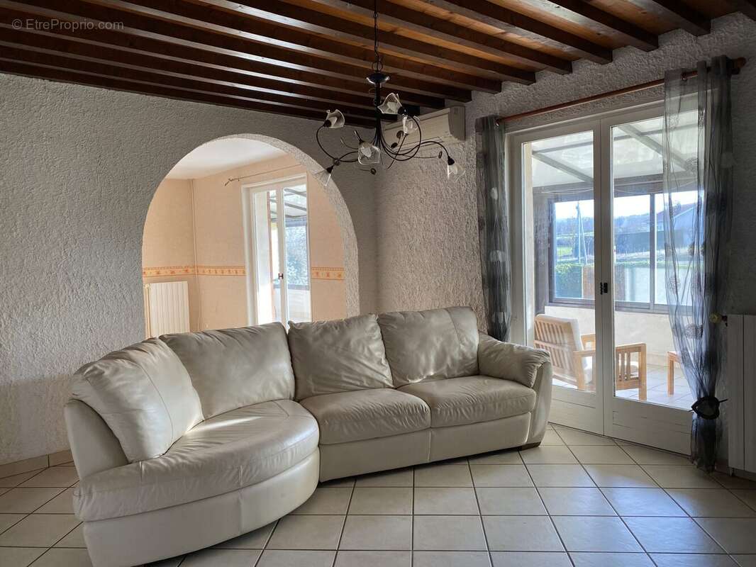 Maison à SAINT-THOMAS-LA-GARDE