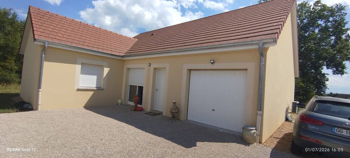 Maison à BRANGES