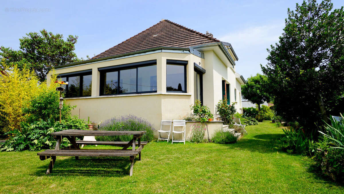 Maison à FLINS-SUR-SEINE