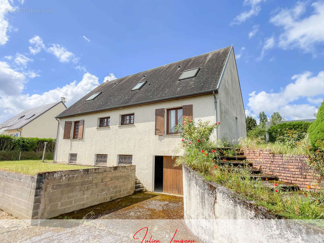 Maison à CHATELLERAULT