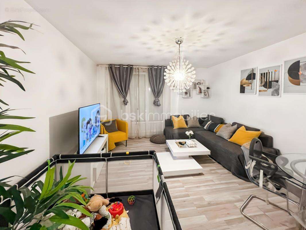 Appartement à LIMEIL-BREVANNES