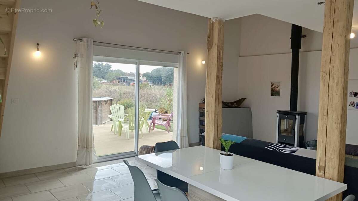 Maison 275 m² à Saint-Pargoire  - photo 6