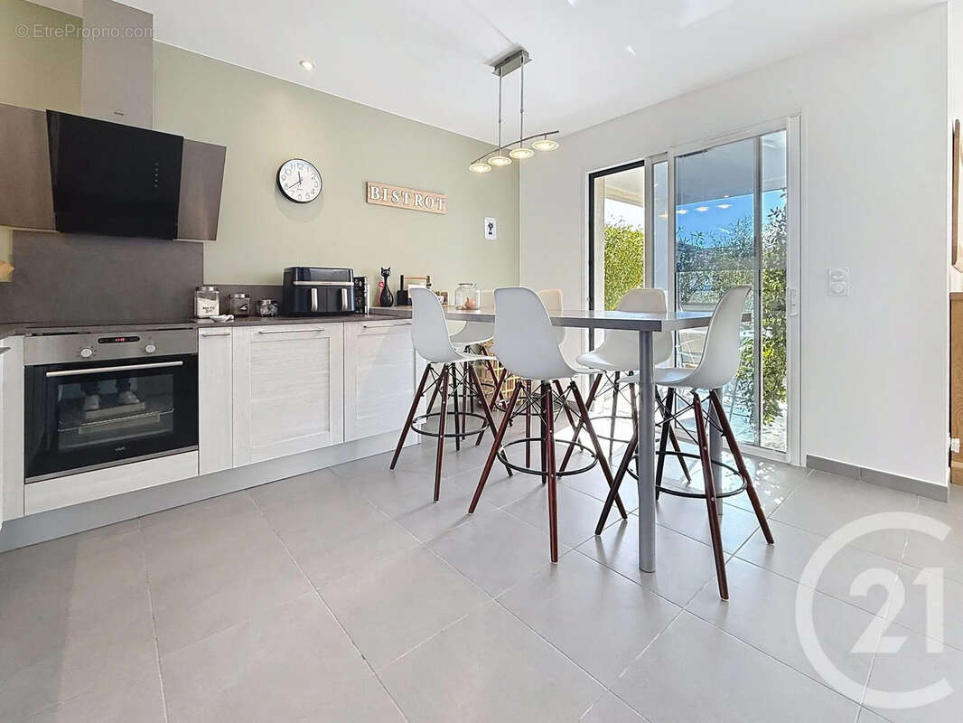 Maison à SANTA-MARIA-POGGIO