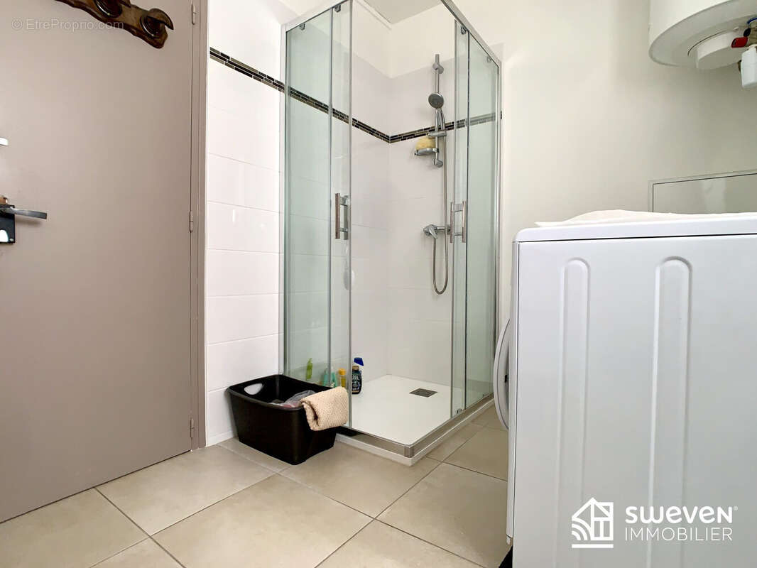 Maison à SAINT-LAURENT-DE-LA-SALANQUE