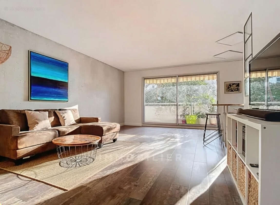 Appartement à MARSEILLE-8E