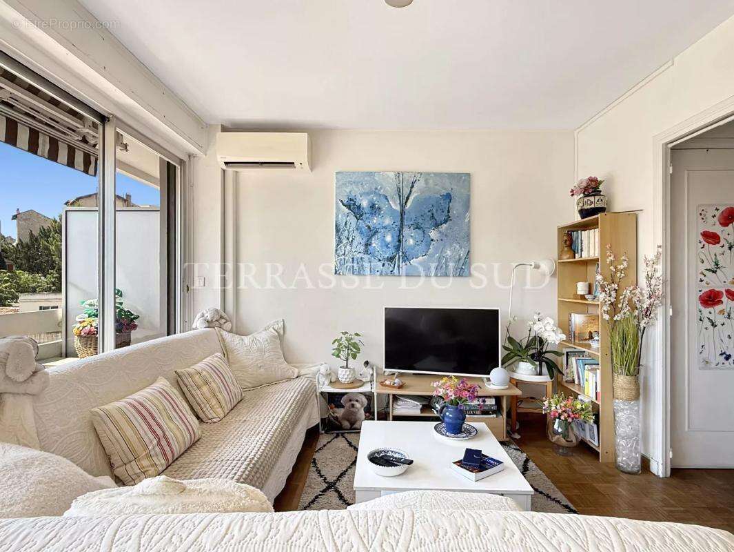 Appartement à MARSEILLE-6E
