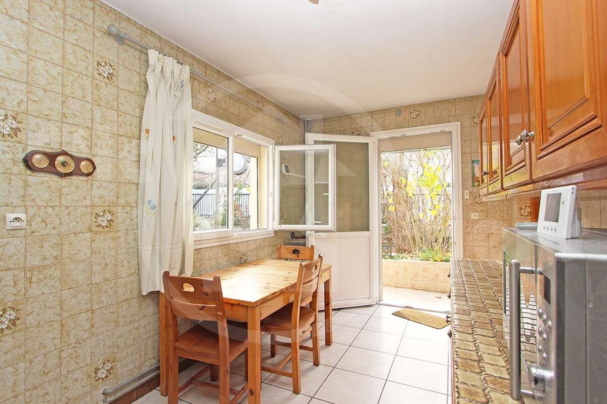 Maison à SAINT-CYR-L'ECOLE