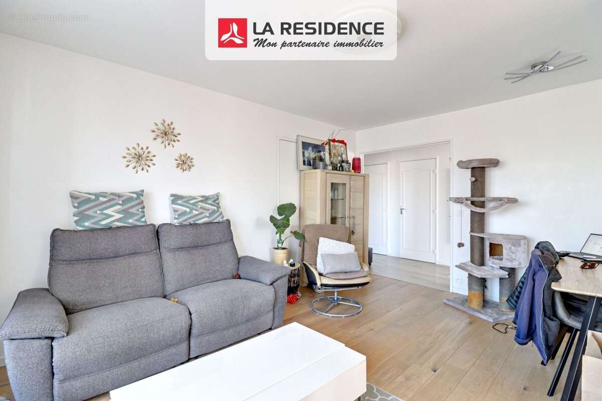 Appartement à VERNEUIL-SUR-SEINE