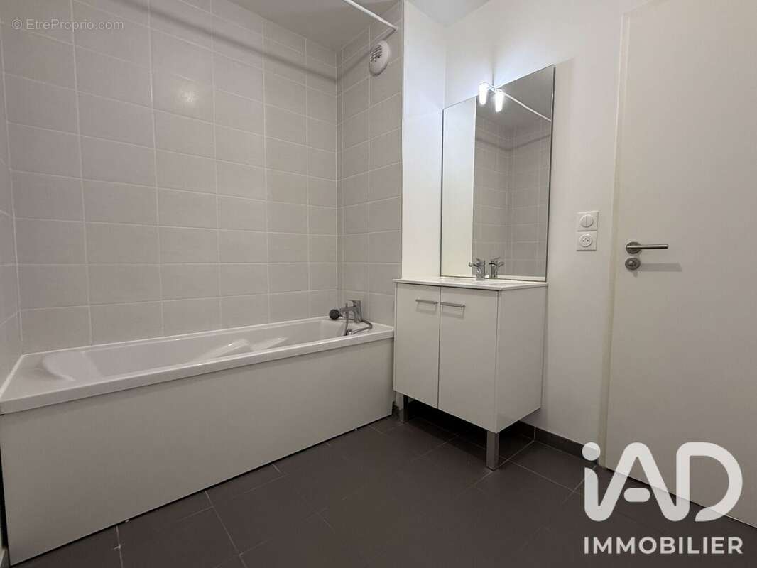 Appartement 62 m² à Haubourdin  - photo 4