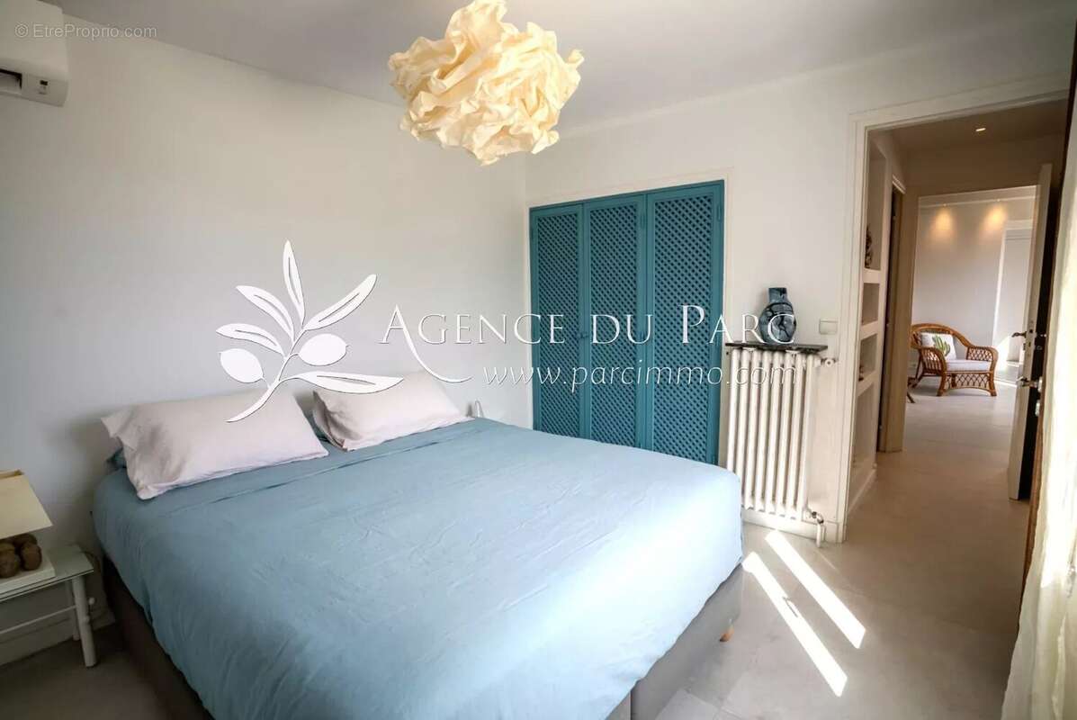 Maison à VALLAURIS