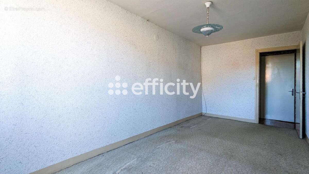 Maison à PONT-DE-VAUX