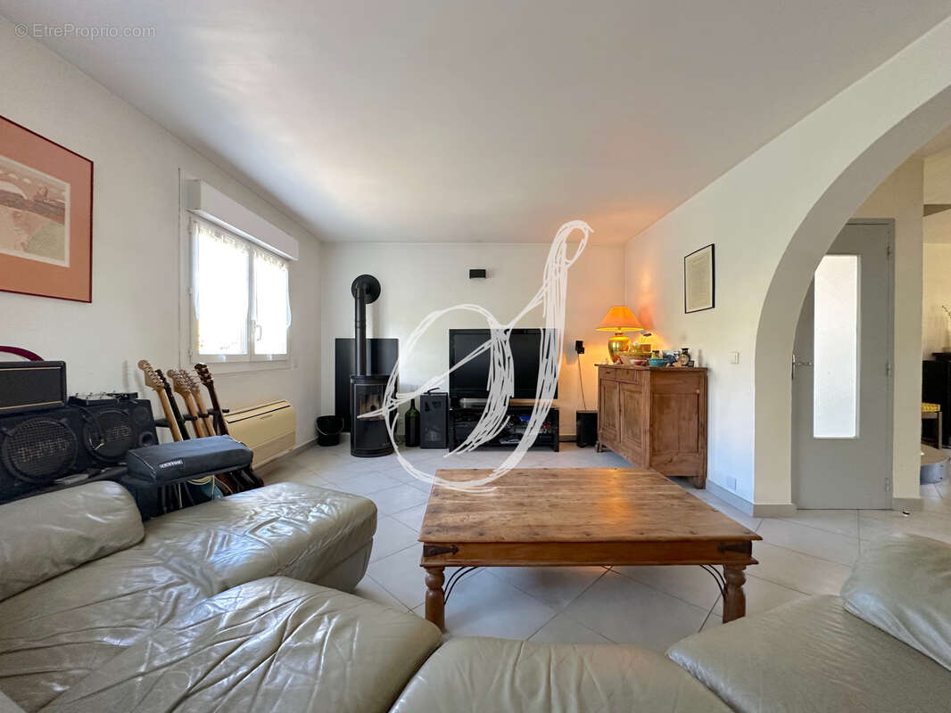 Maison à SAINT-GEORGES-D'ORQUES