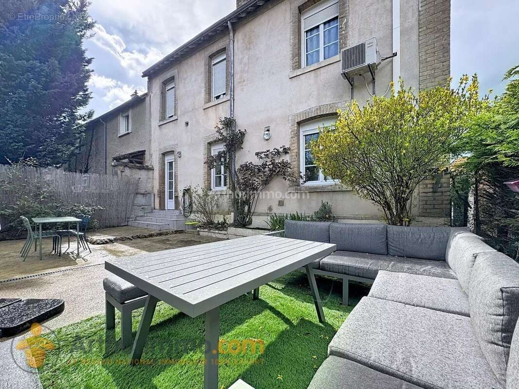 Appartement à CORMONTREUIL